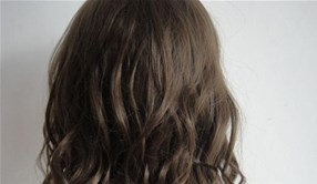 如何正确打理假发（长发和短发）
